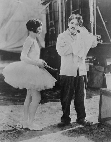 Файл:Merna-Kennedy-Circus.jpg