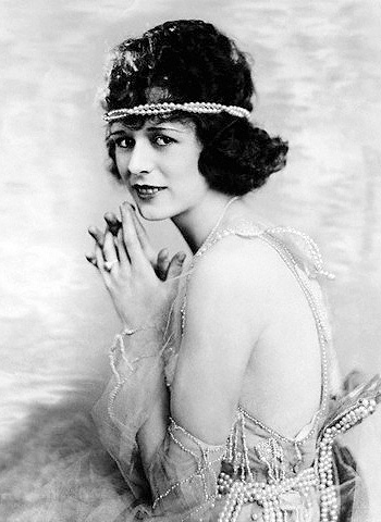 Файл:Anita-Stewart.jpg