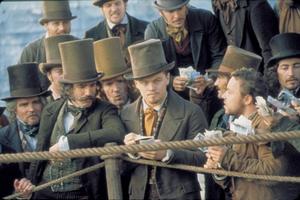 Файл:Gangs of New York 2002 movie screen 3.jpg