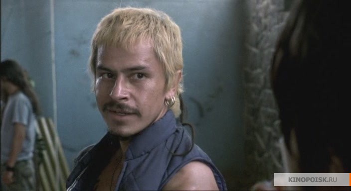 Файл:Amores perros 2000 movie screen 2.jpg