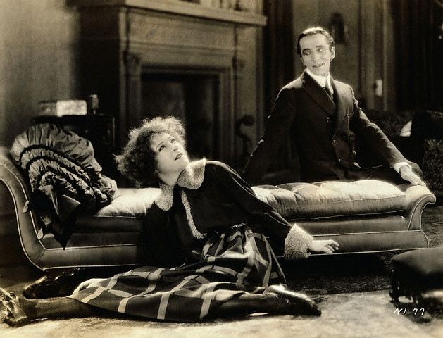 Файл:Alla-Nazimova-1922.jpg
