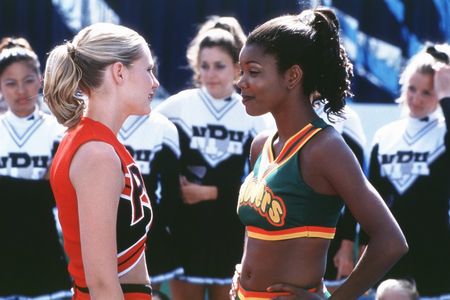 Файл:Bring It On 2000 movie screen 2.jpg