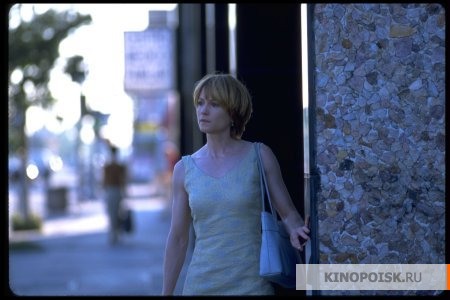 Файл:Things You Can Tell Just by Looking at Her 2000 movie screen 1.jpg