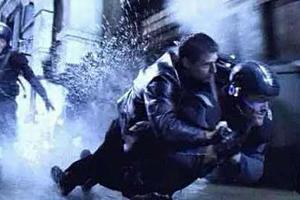 Файл:Minority Report 2002 movie screen 2.jpg