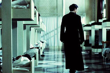Файл:Mala educacion La 2004 movie screen 4.jpg