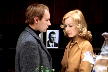 Файл:Ironiya sudbyi ili s legkim parom 1975 movie screen 2.jpg