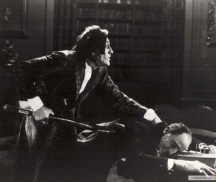 Файл:Dr Jekyll and Mr Hyde 1941 movie screen 1.jpg