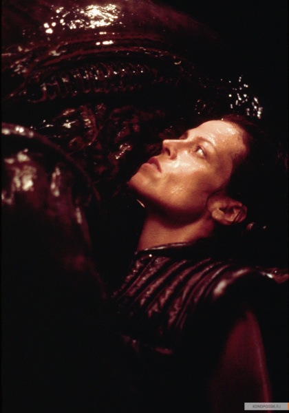 Файл:Alien Resurrection 1997 movie screen 4.jpg