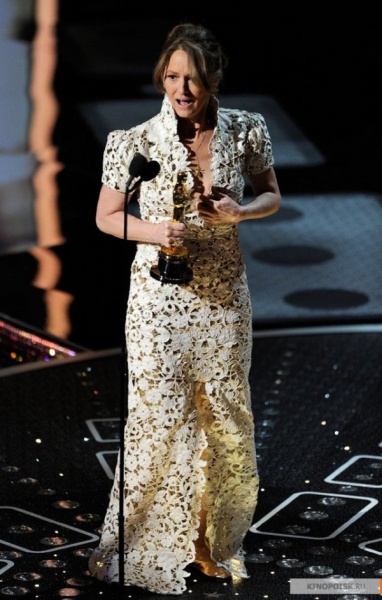 Файл:The 83rd Annual Academy Awards 2011 movie screen 2.jpg