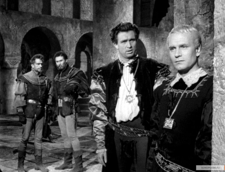 Файл:Hamlet 1948 movie screen 4.jpg