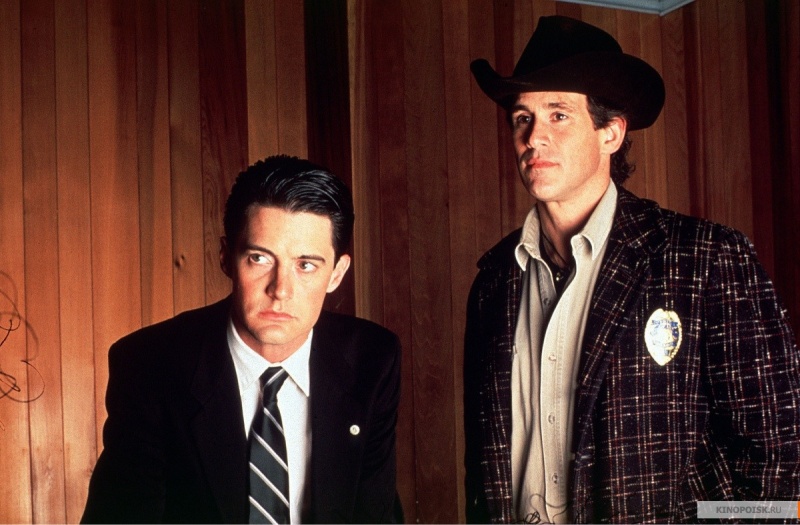Файл:Twin Peaks Fire Walk with Me 1992 movie screen 3.jpg